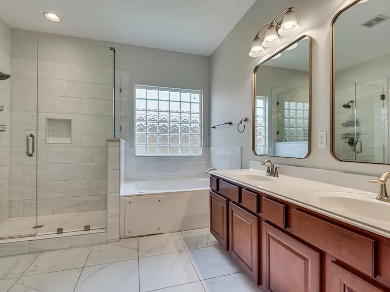628 Bottle Brush Dr — Photo 7