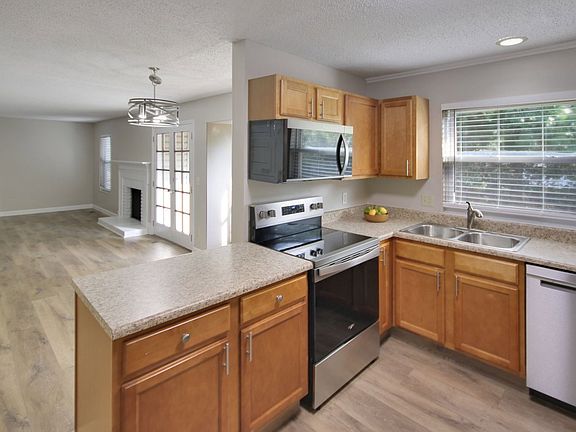 5th image of 1392 Justerini Dr