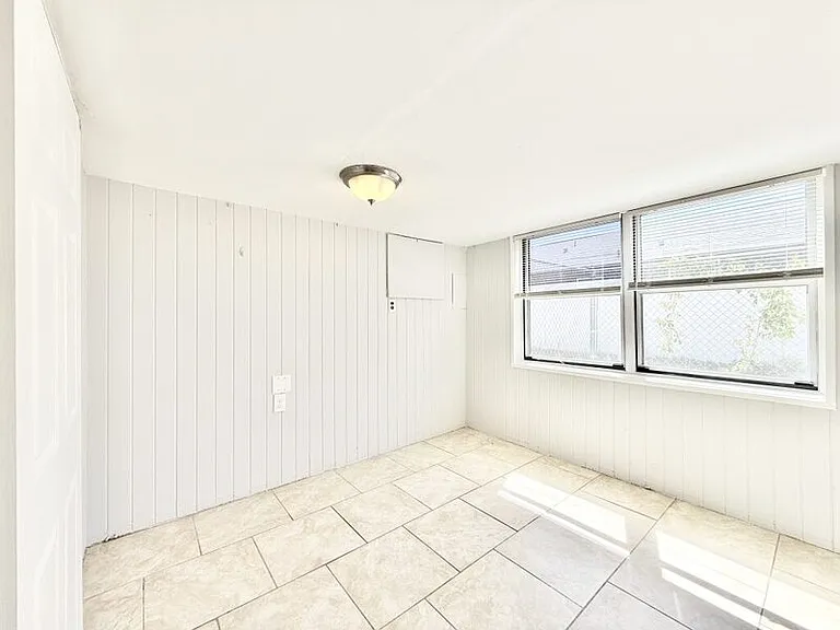 2611 41st Ave N #C — Photo 15