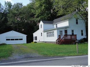 1758 Chestnut Ridge Rd, Chittenango, NY 13037