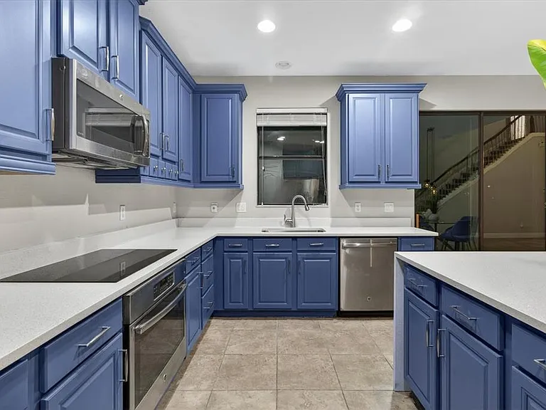 1389 Heritage Landings Dr — Photo 30