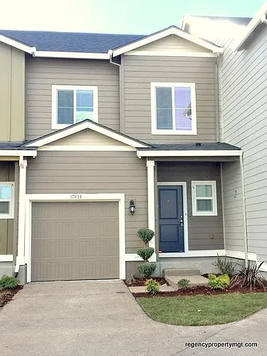 17634 SW Devonshire Way Photo 1