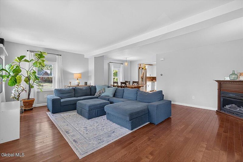 3rd image of 23 Monroe Avenue