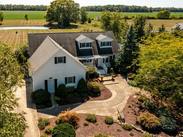 549 County Road 157, Fremont, OH 43420