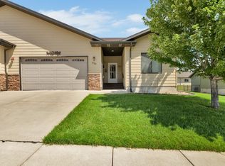 450 Sandra Ln, Rapid City, SD 57701