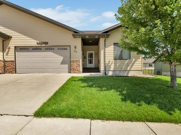 450 Sandra Ln, Rapid City, SD 57701