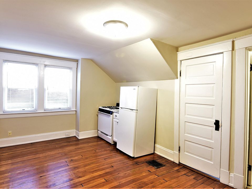 Kitchen & Living Space