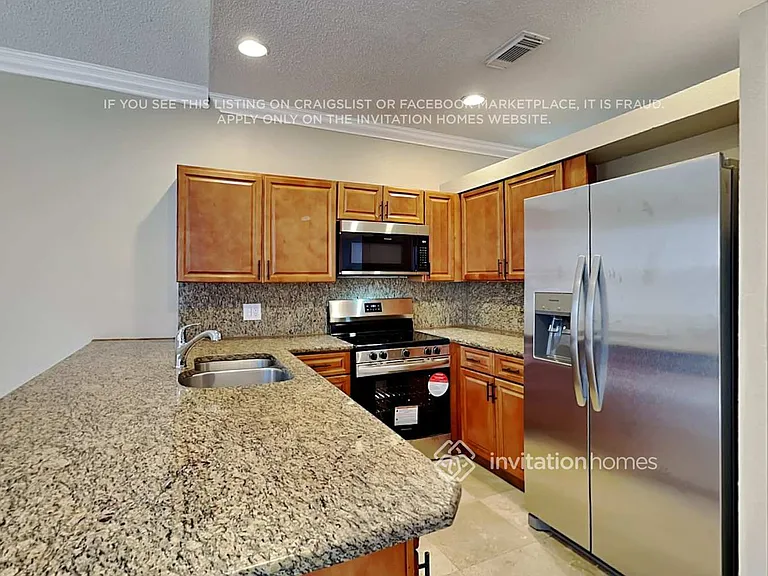 18430 NW 21st St — Photo 9