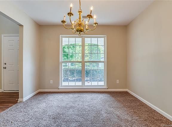 5th image of 1623 Stoney Creek Ln