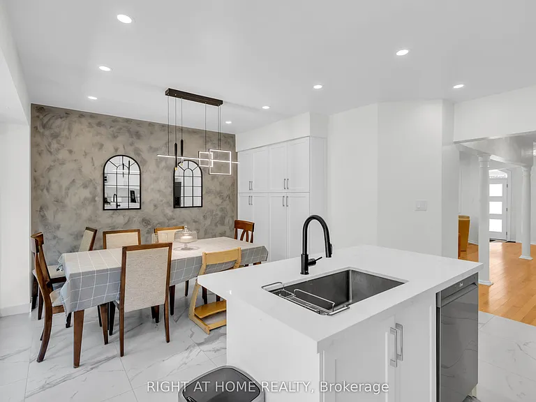 2029 Westmount Dr — Photo 12