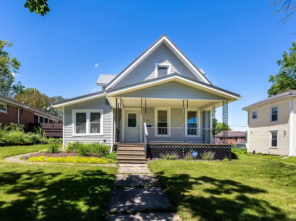 324 W Washington St, Monticello, IA 52310