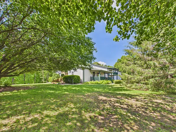 8052 E Ash Rd, Bloomfield, IN 47424