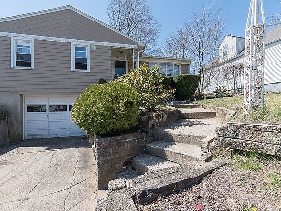 2nd image of 16 Lincoln Ave