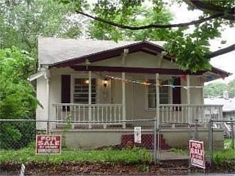 1st image of 814 Chestnut Ave