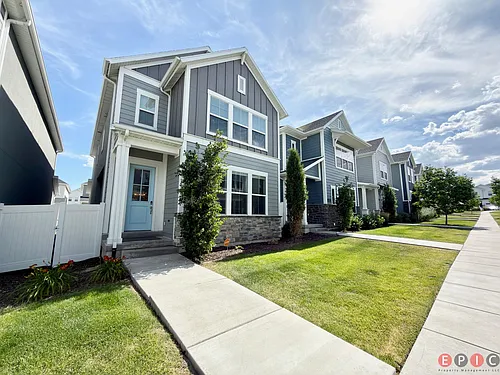4430 W 2550 N Photo 1