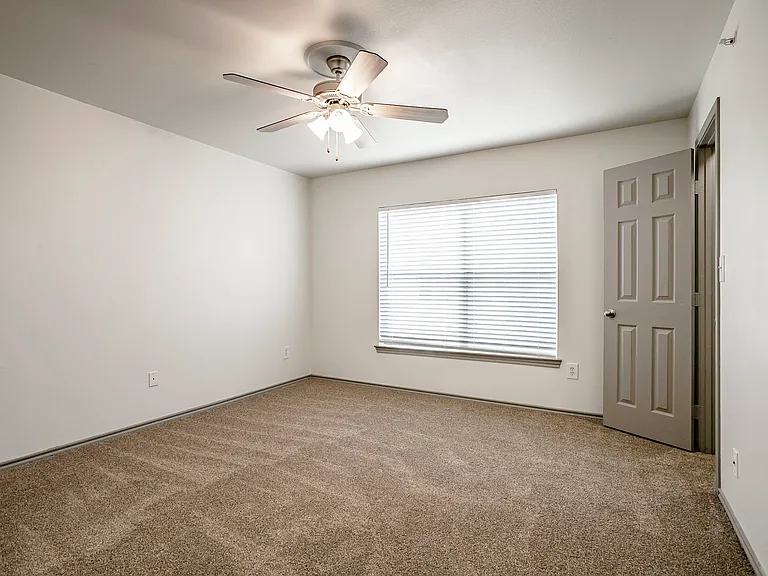 McKinney Park Apartments — Photo 15