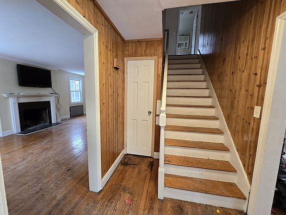 4th image of 530 Fountain St #A