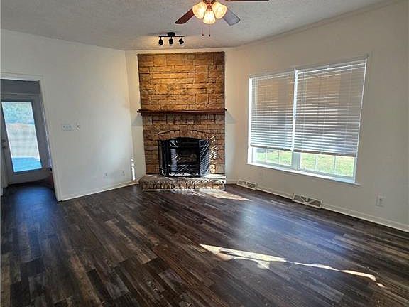 5th image of 2402 Rock Creek Ch Rd #1