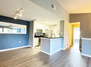 7417 Vista Way APT 208, Bradenton, FL 34202