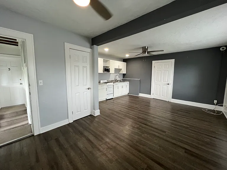 329 N K St #4 — Photo 10