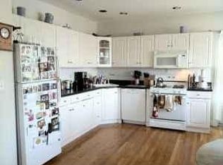 1 Mount Washington Pl #3, South Boston, MA 02127