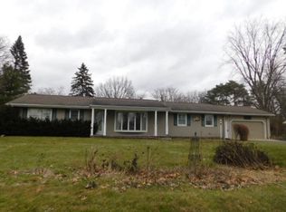 1000 Maple Grove Rd, Jackson, MI 49201