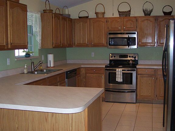 2nd image of 1600 Ashboro Cir SE
