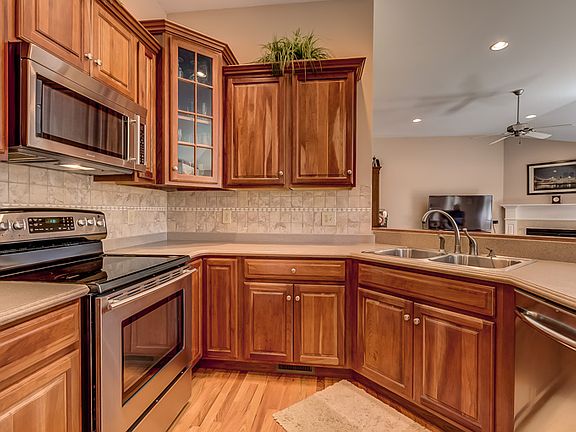5th image of 1491 Bottomwood Dr