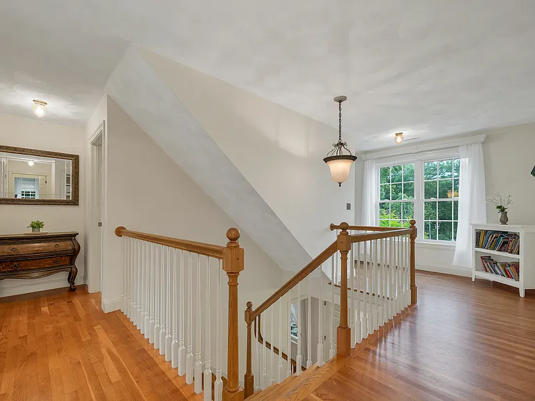 8 Hemlock Ln — Photo 21