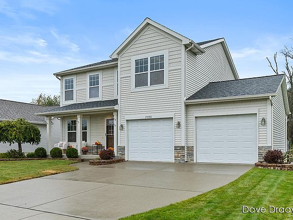 3rd image of 7195 Blue Jay Dr