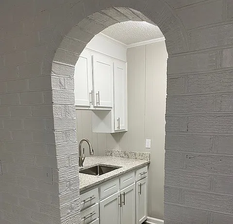 Willow Lake Apartments — Photo 2