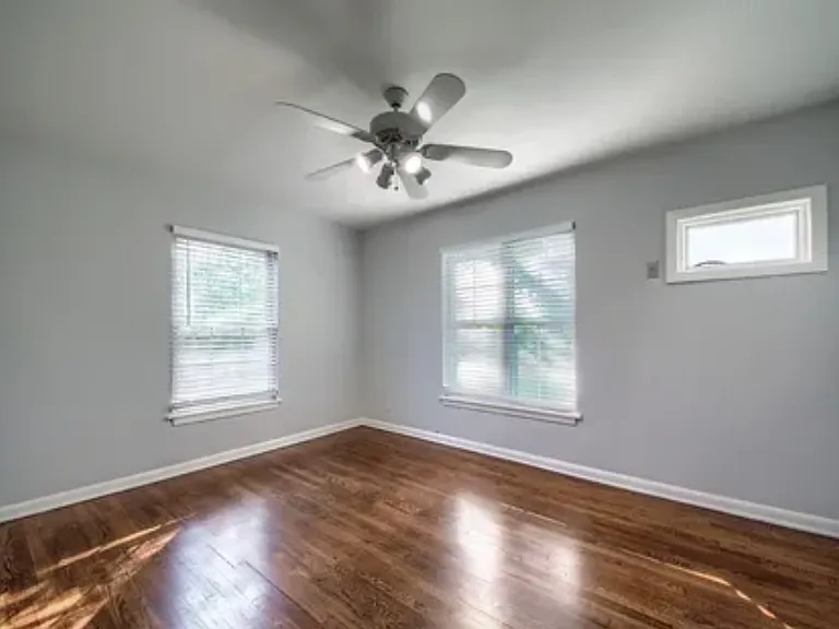 138 Norfolk Pl — Photo 15
