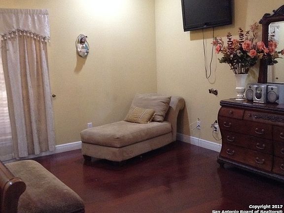5th image of 429 Sligo St