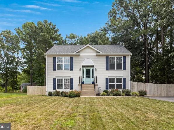110 Azalea Rd, Colonial Beach, VA 22443