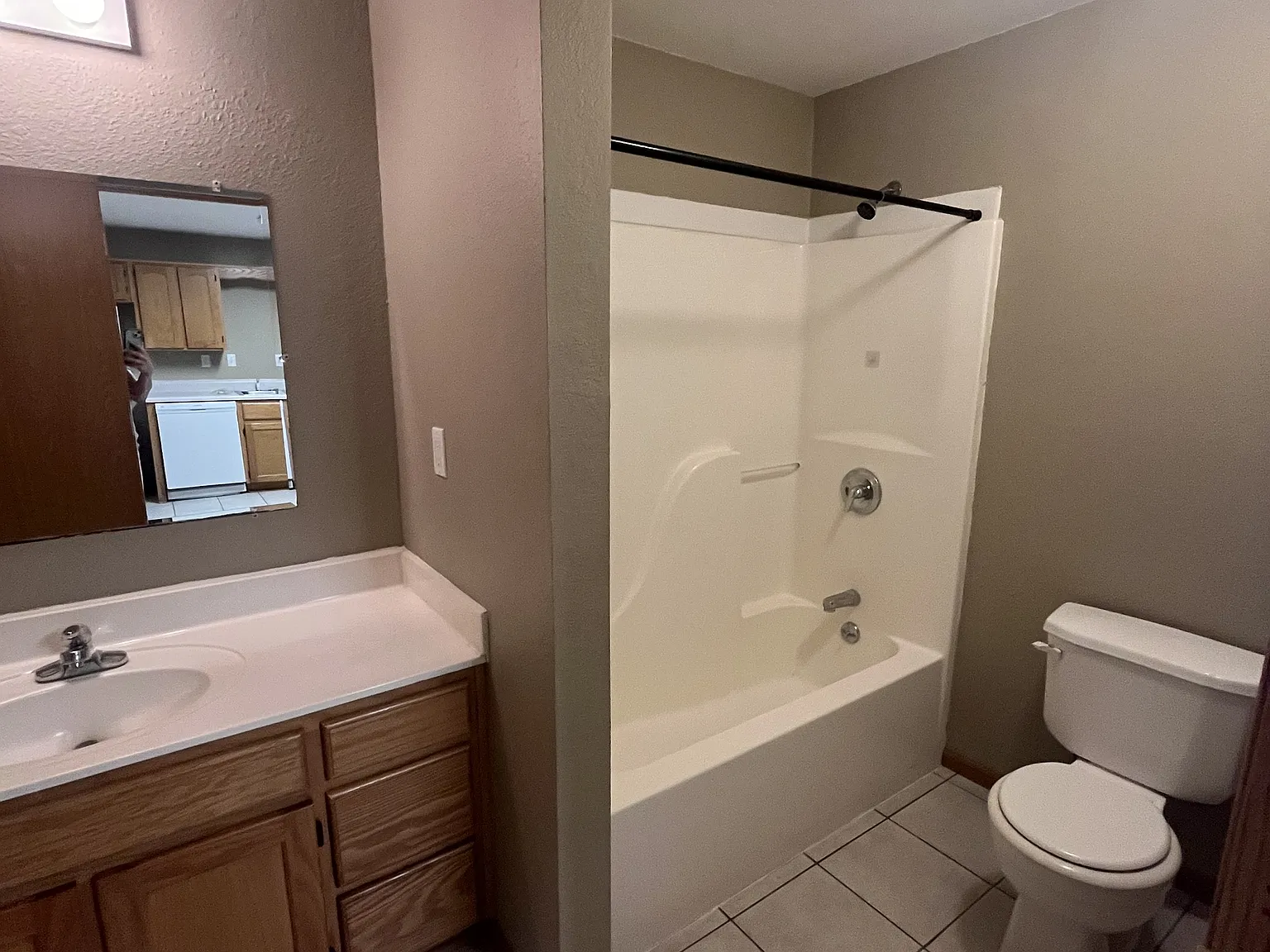 408 Ming St — Photo 4