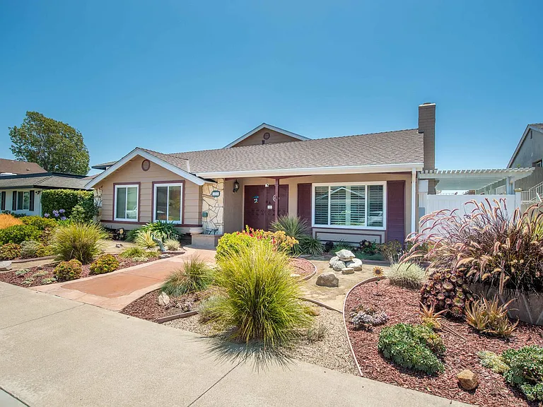 7282 La Mancha Cir — Photo 1