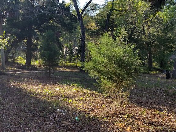 3rd image of 16881 SE 6th Ln