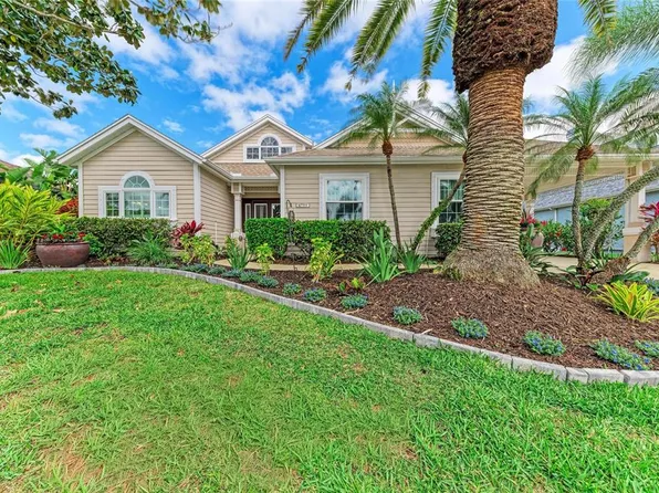 4735 Spinnaker Dr, Bradenton, FL 34208
