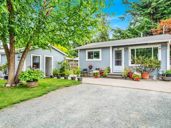 4174 Bradner Rd, Abbotsford, BC V4X 1S8
