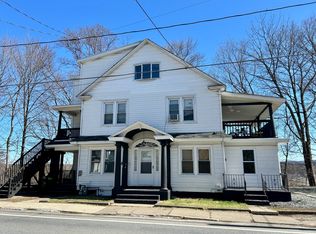 310 N 5th St APT 1A, Stroudsburg, PA 18360