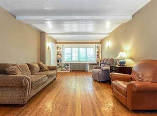 2955 164th St #1, Flushing, NY 11358