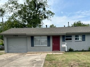 755 W Grubb Dr, Mesquite, TX 75149