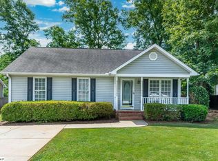 403 Oak Valley Dr, Simpsonville, SC 29681
