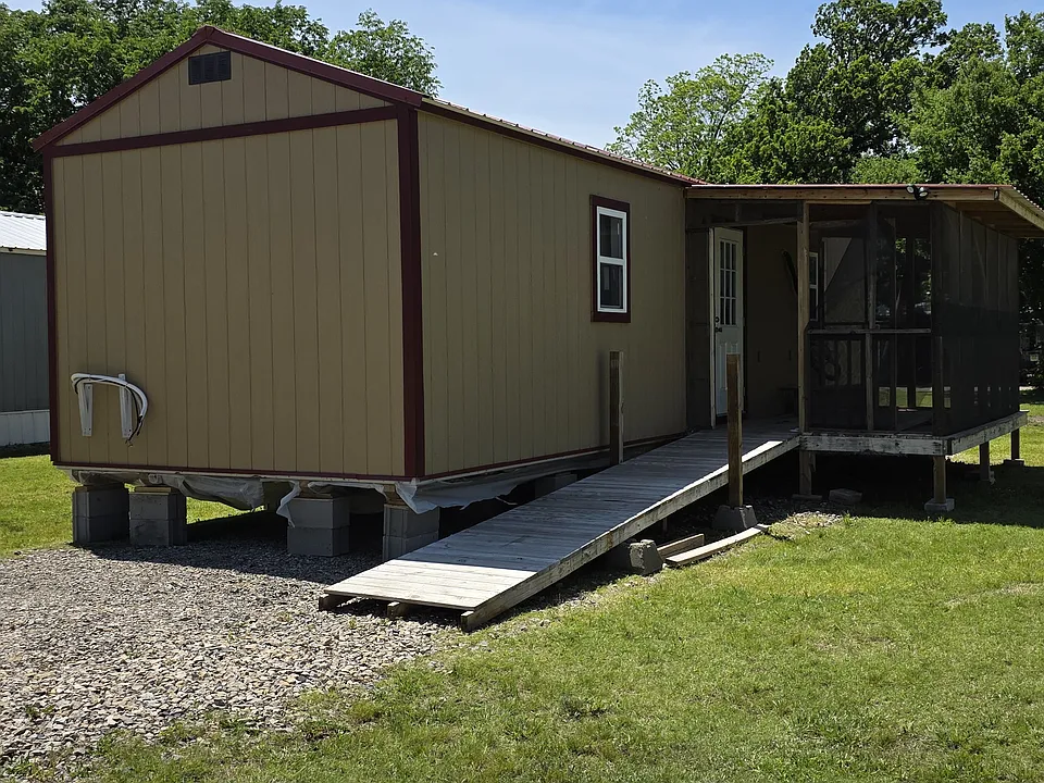 1213 E Fairview Ave #3