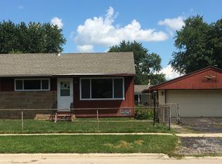 1102 Drexel Blvd, Machesney Park, IL 61115