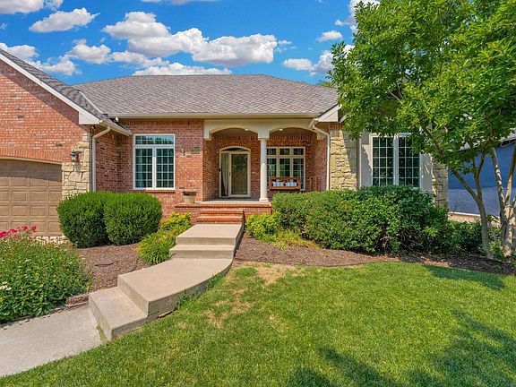 2nd image of 2825 N Spring Meadow Ct