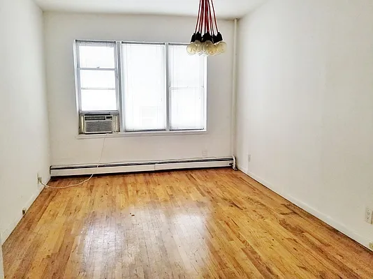 Rented by Julianna Realty Corp | media 12