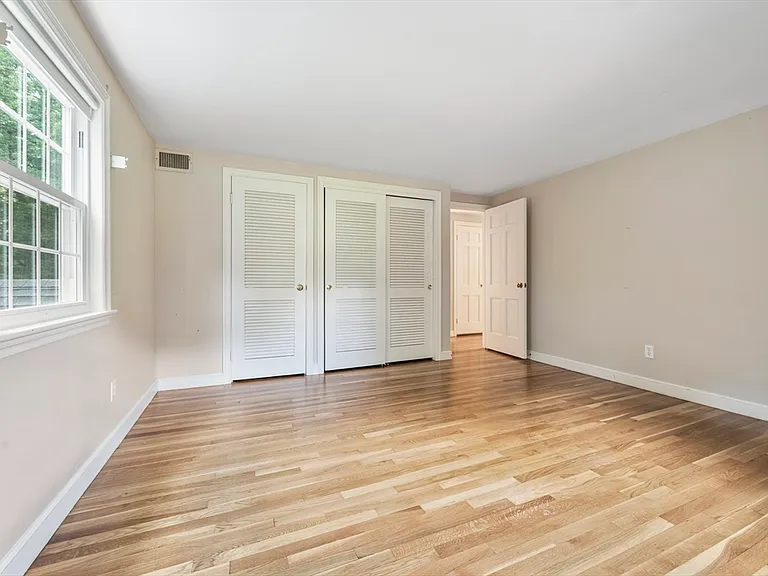131 Montvale Rd — Photo 29