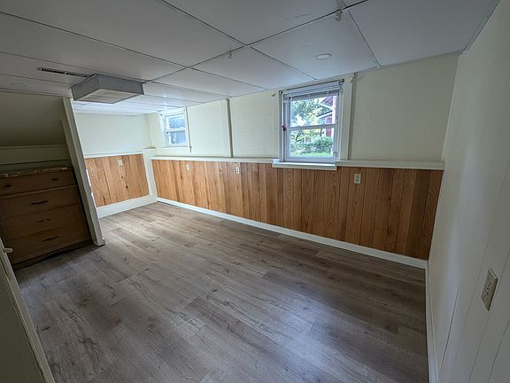 First bedroom off of shared living
Dresser, bedframe, mattress, and desk can be provided.