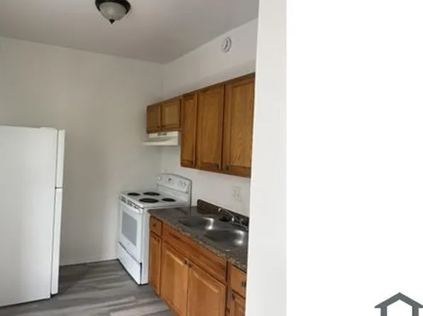 1324 Academy Ave, Saint Louis, MO 63113